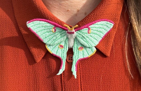 Originele brievenbuscadeaus met wellness vrolijke post broches en kleine cadeautjes